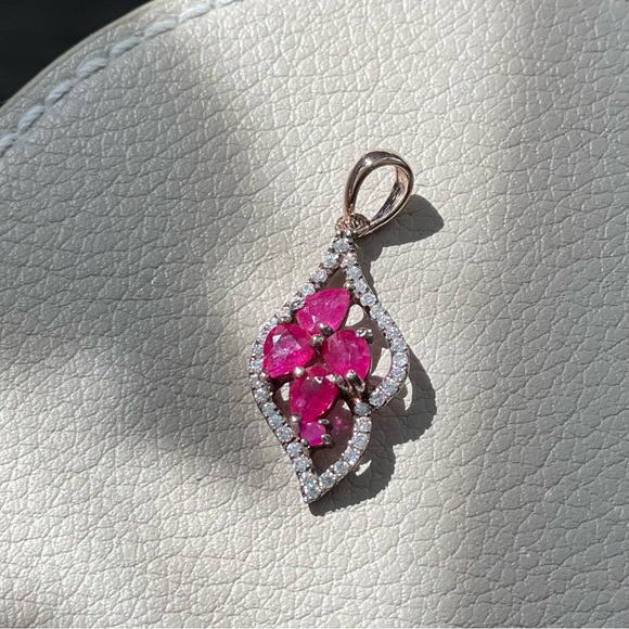 Ruby & crystal decorated Pendant - Picture 2 of 4